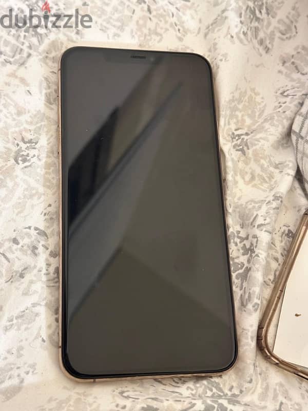 iphone 11 pro max andf men hak telphone ma batl2a 4