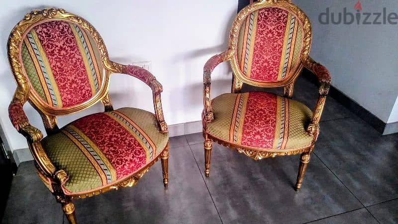 set of 2 chairs 0