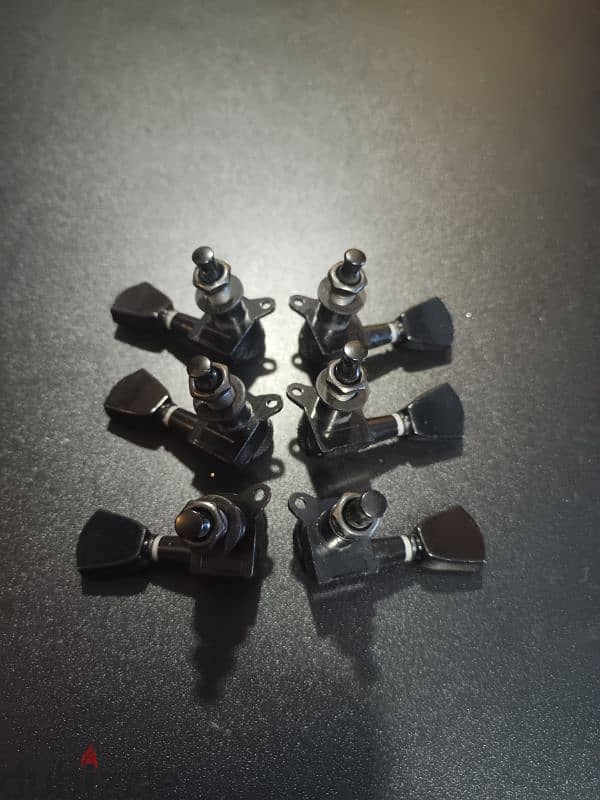 High end locking tuners 3x3 black 1