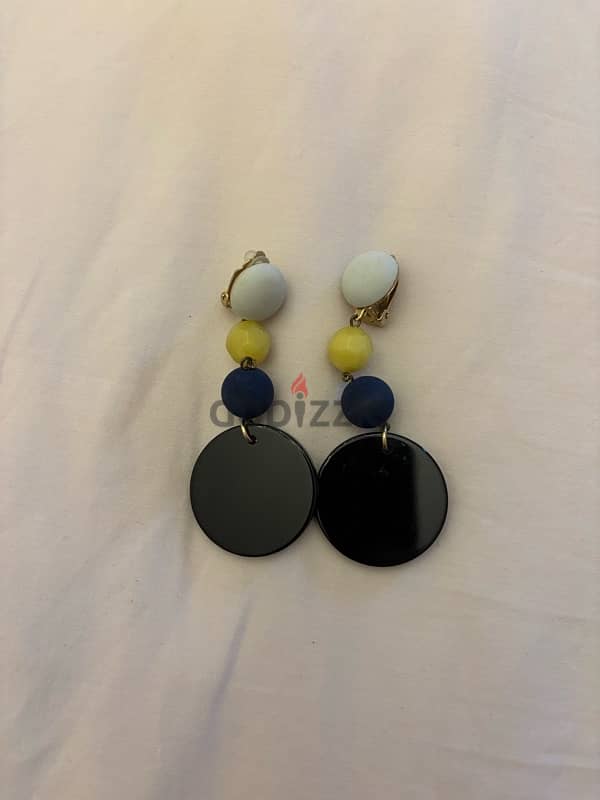 earrings 0