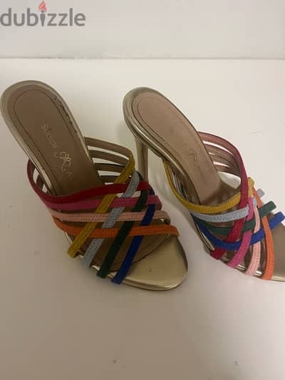 SEASIDE AVENUE HEELS SIZE 35