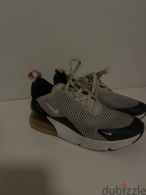 NIKE SHOES SIZE 35 0