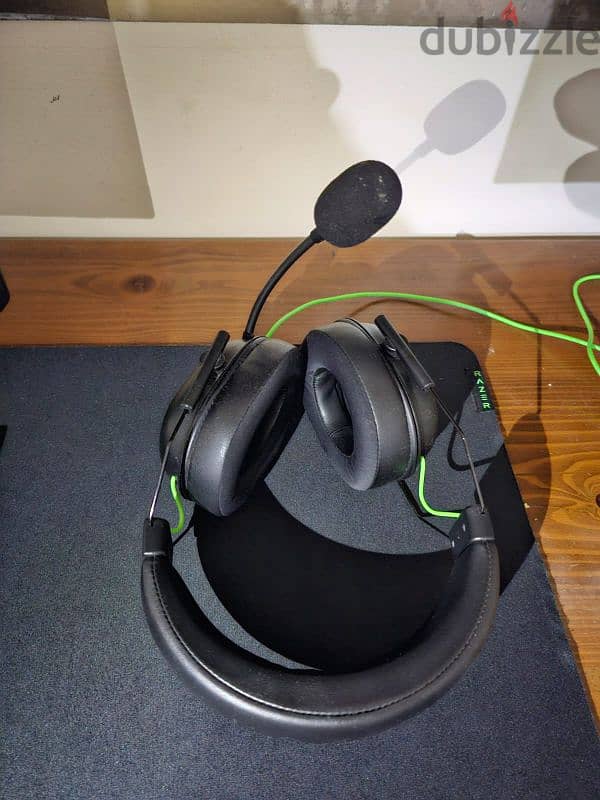 Razer Black Shark V2 Gaming Headset 2