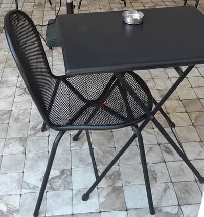 Outdoor metal tables / outdoor metal chairs