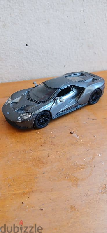 Kinsmart 1/38 Ford GT 2017