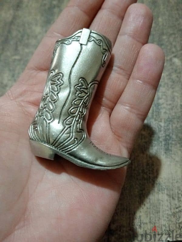 Marlboro Cowboy Boot Lighter 4