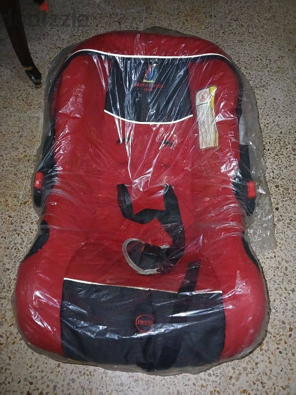 pierre cardin car seat 0