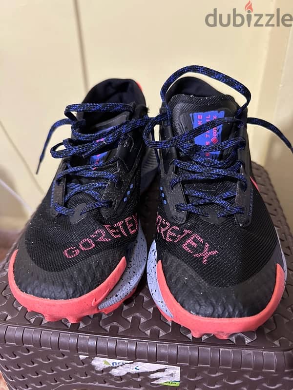 NIKE gore tex trail 0