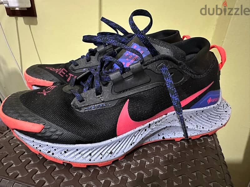 NIKE gore tex trail 5