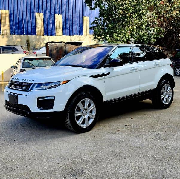 Range Rover Evoque 2019 full premium شبه جديد 0