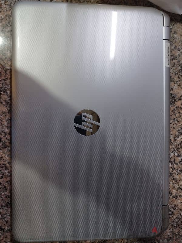 hp pavilion used like new 1