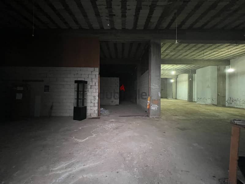 Warehouse for rent in Nahr Ibrahim -  مستودع للإيجار في نهر إبراهيم 0