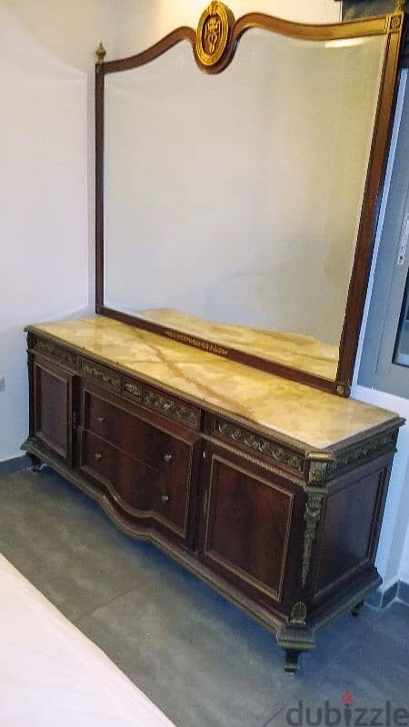 Louis XVI buffet or dressoire 1