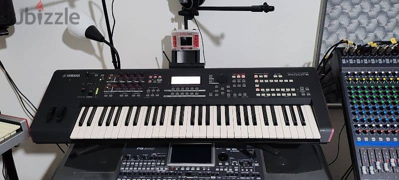 Yamaha moXF6 Synthesizer 0