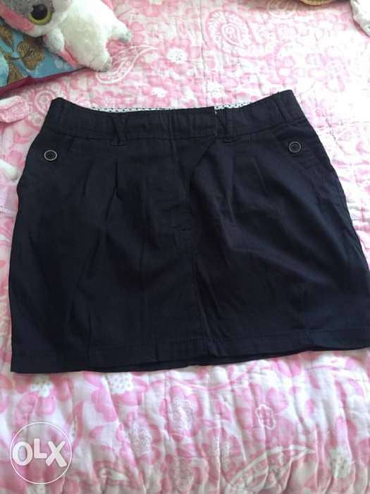 Nice black skirt (pull and Bear) Size medium 28 1