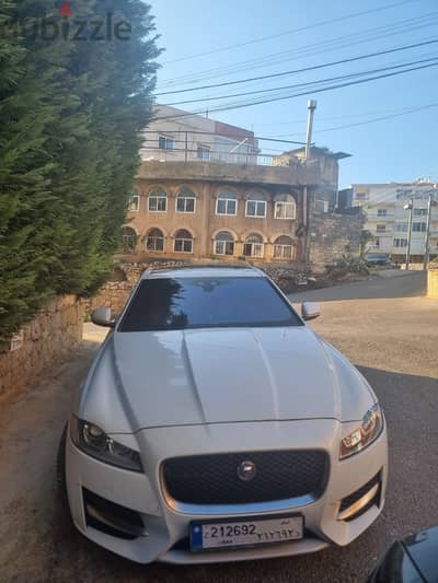 Jaguar XF 2016 V6 3.5 L SUPERCHARGED