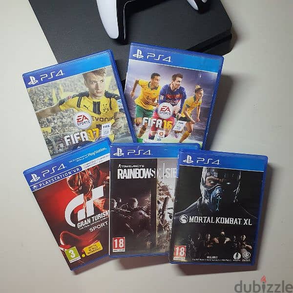 ps4 slim like new with one controller and 5 games 0