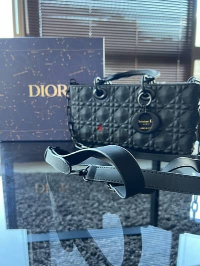 Dior handbag super high quality !! new with box and items