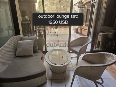 outdoor lounge furniture