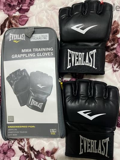 everlast MMA gloves