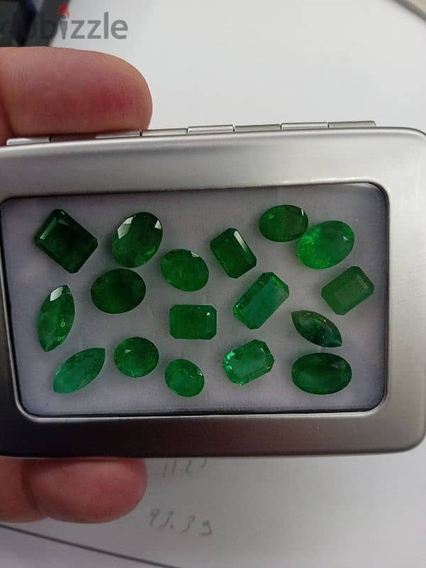 natural emerald 24.95 ct. 17 pieces. one parcel 1