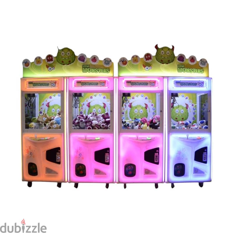 MINI MONSTERS - Coin Operated Claw Machine 1