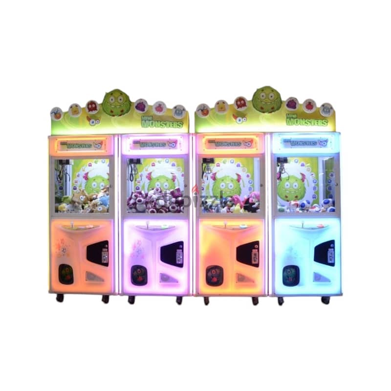 MINI MONSTERS - Coin Operated Claw Machine 2