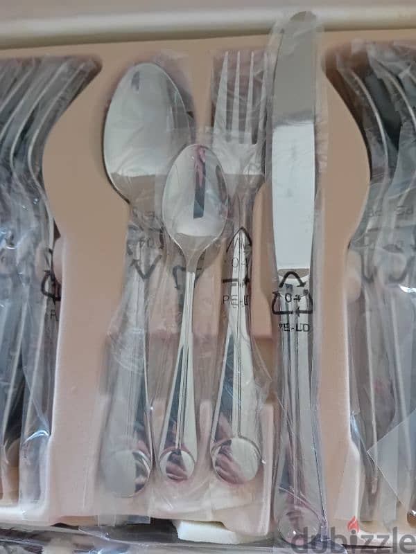 tableware set 0