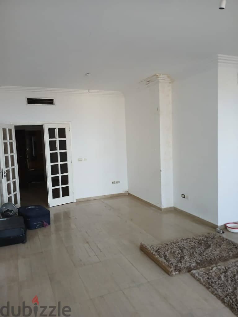 190 Sqm | Decorated Apartment For Rent In Jnah | Sea View 0