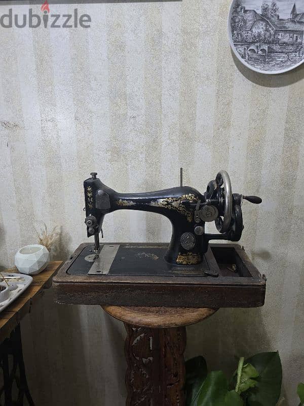 مكنة خياطه سنجر يدوية انتيك مختومة ١٩١٠ Vintage singer sewing machine 0