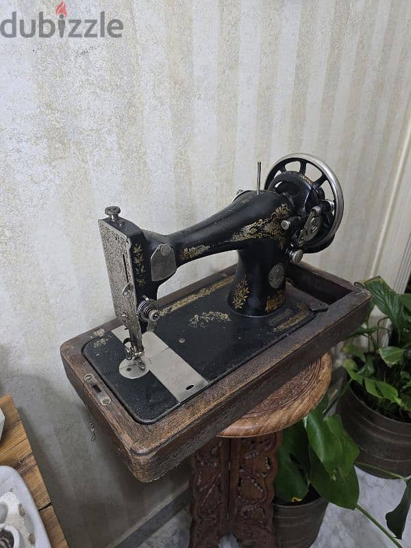 مكنة خياطه سنجر يدوية انتيك مختومة ١٩١٠ Vintage singer sewing machine 3