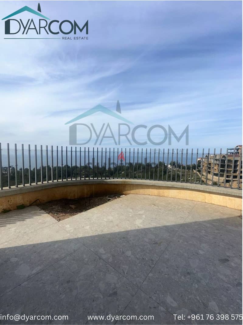 DY2278 - Adma Spacious Apartment with Terrace! 0