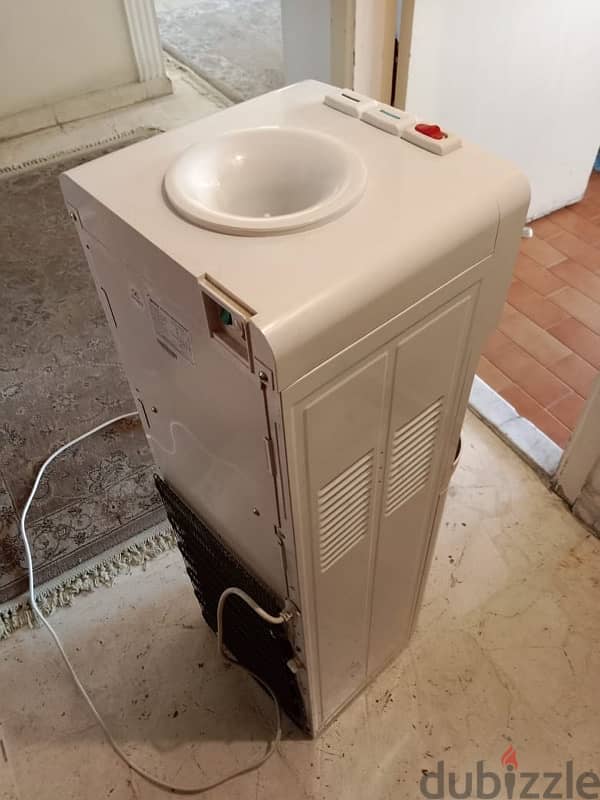 midea Watercooler 1