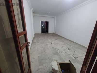 Apartment for rent in Dikwene - شقة للايجار في الدكوانة