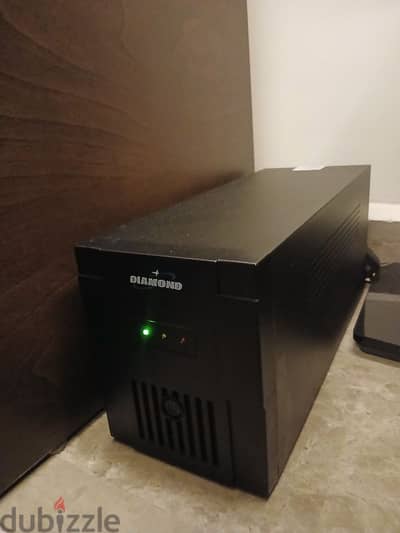 ups 2000 va 900 watt