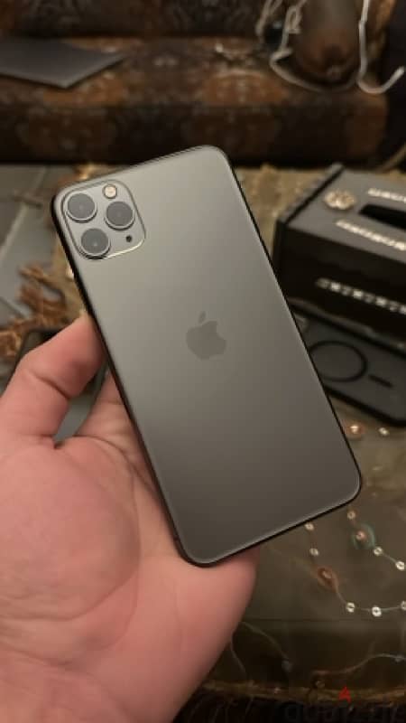 iphone 11 pro max 256 gega 4