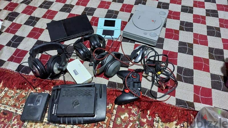 Game Consoles-pc-other electronics-ps4 cds 0