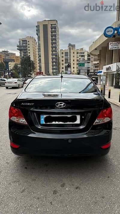 Hyundai Accent 2015