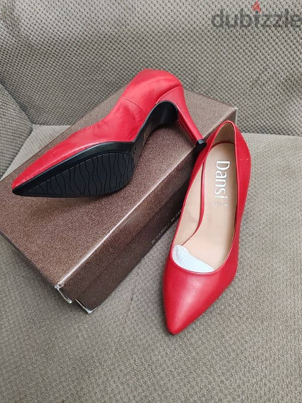 Red leather pumps size 35 1