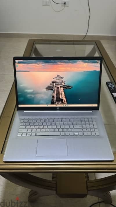 HP I5 1TB 17” screen like new condition!