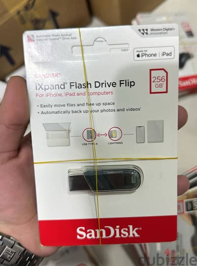 SanDisk ixpand Flash Drive Flip for iPhone 256GB