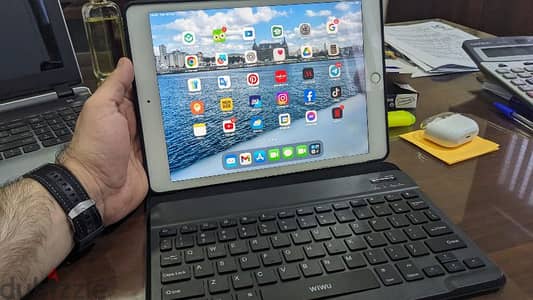 Used Ipad 8 , 128GB with latest ipados Update installed