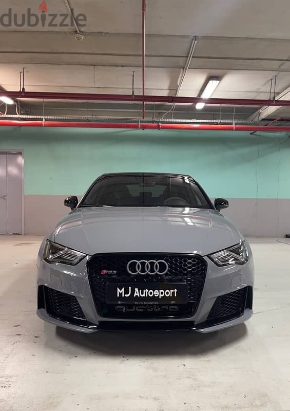 Audi RS3 2016, Company Service Book / Service History 0