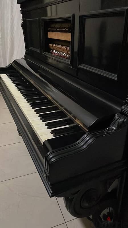 vintage acoustic piano 1