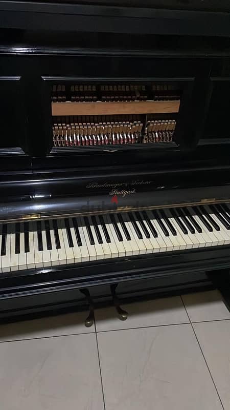 vintage acoustic piano 4