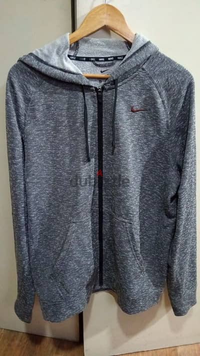 Nike dri-fit ( Authentic)