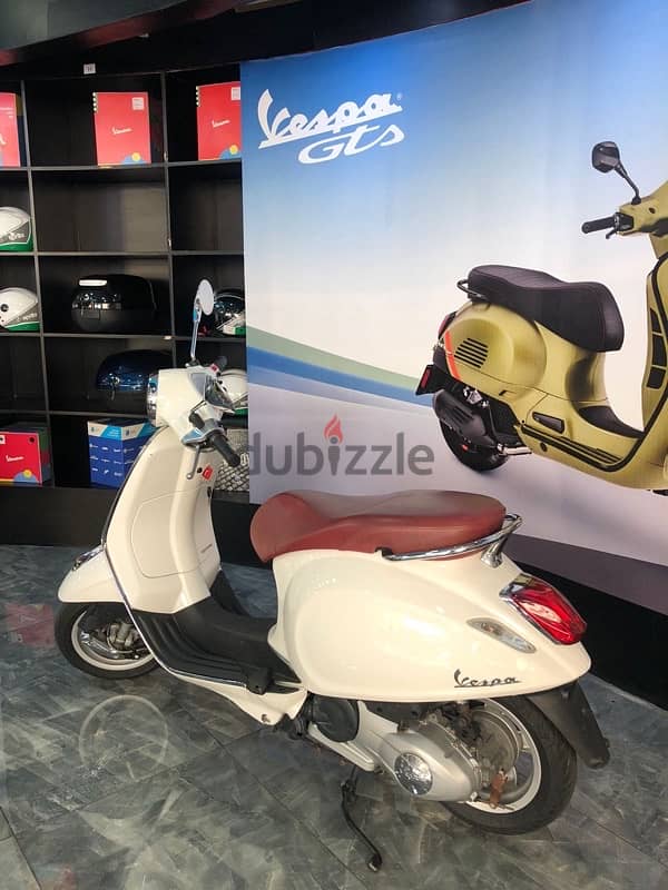 vespa primavera 1