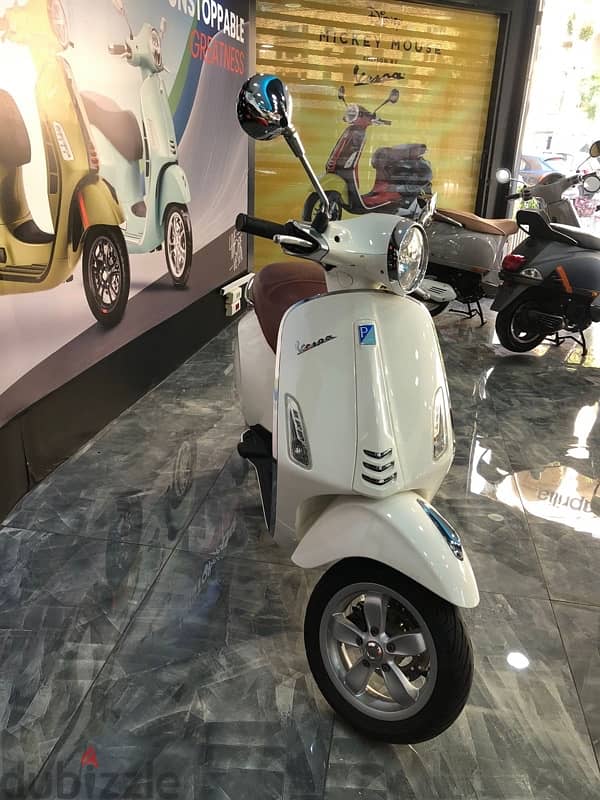 vespa primavera 2