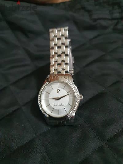 pierre cardin watch like new