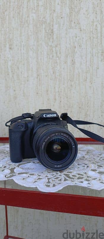 camera Canon 250d جديدة ونظيفة من الشركة+tripod+charge+bag